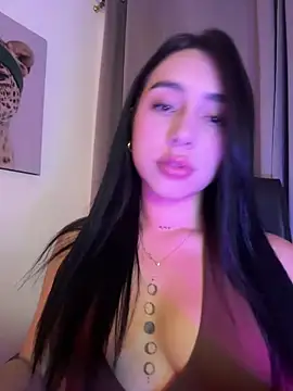 Snapshot of IsabellaNoir_ chatting on May 2026 11:44:02 PM IsabellaNoir online show from May 2026 11:44:02 PM