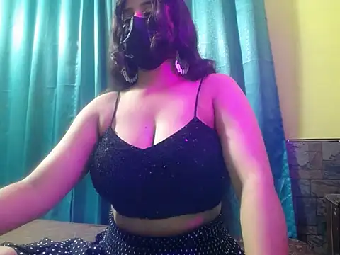 -Queenie online show from July 2026 07:20:02 PM