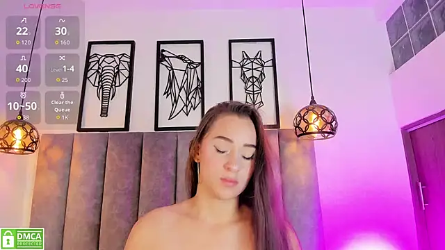Snapshot of Vanne_Queen_ chatting on June 2026 11:31:01 AM Vanne Queen online show from June 2026 11:31:01 AM