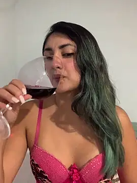 Camilaafg online show from April 2026 09:17:02 PM