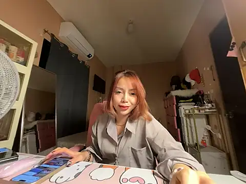 sweet glam online show from April 2026 01:39:02 PM