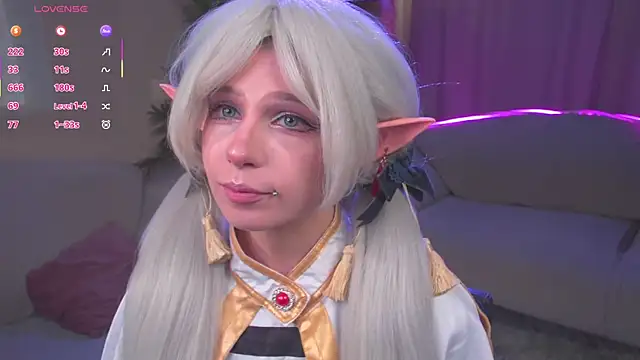 Snapshot of CosplayDream chatting on May 2026 06:19:02 AM CosplayDream online show from May 2026 06:19:02 AM