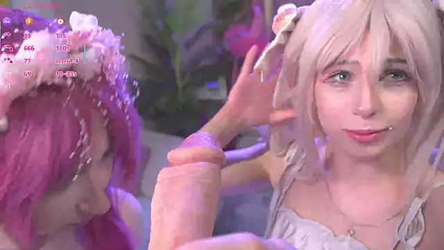 Snapshot of CosplayDream chatting on May 2026 06:54:02 AM CosplayDream online show from May 2026 06:54:02 AM