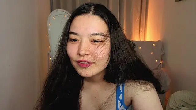 MomoRins online show from July 2026 10:20:01 PM