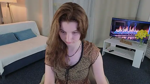 Snapshot of BelovedAlice chatting on June 2026 01:28:02 AM BelovedAlice online show from June 2026 01:28:02 AM