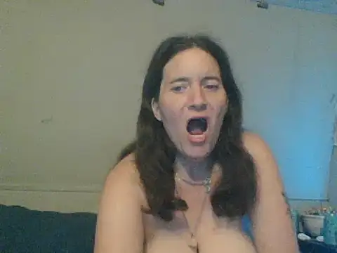 Mini83 online show from May 2026 08:39:01 PM
