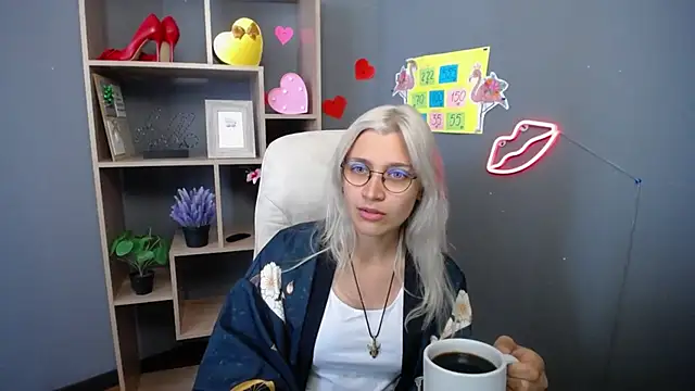 Snapshot of RubyDaviss chatting on May 2026 06:18:02 AM RubyDaviss online show from May 2026 06:18:02 AM