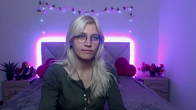 Snapshot of RubyDaviss chatting on May 2026 06:09:02 AM RubyDaviss online show from May 2026 06:09:02 AM