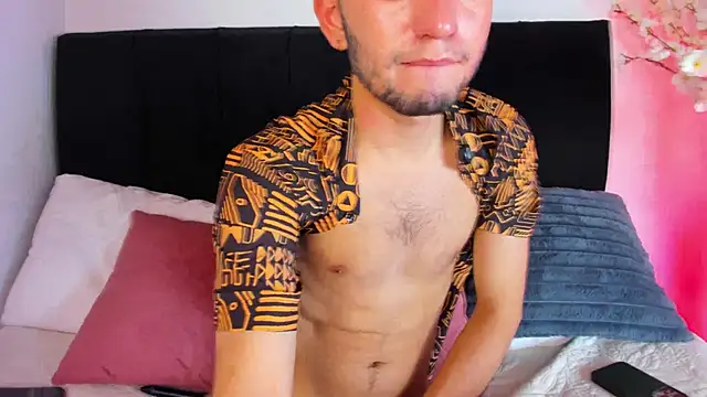Andru Castillo online show from May 2026 02:13:01 PM