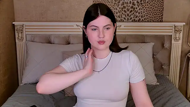 Snapshot of IvySimmons chatting on May 2026 08:47:01 PM IvySimmons online show from May 2026 08:47:01 PM