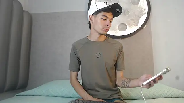 Yefersonyoss online show from May 2026 10:06:01 PM