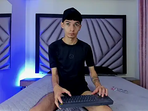 Yefersonyoss online show from May 2026 04:31:01 AM
