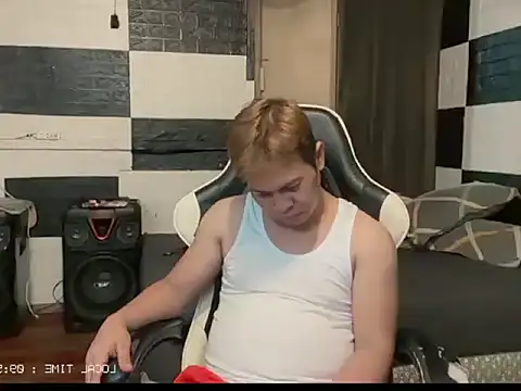 FuckMeeGUYS online show from June 2026 01:58:02 PM