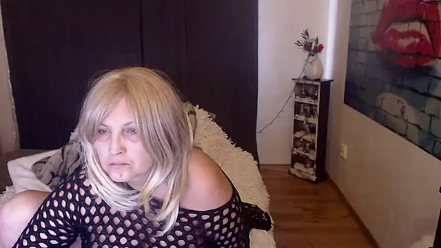 Divineblond online show from February 2025 07:47:01 PM