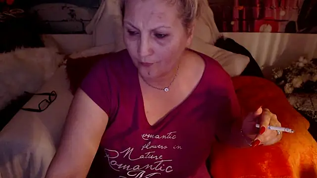 Divineblond online show from March 2025 06:56:01 PM