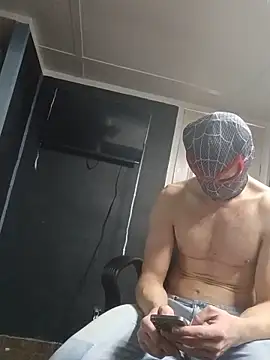 Snapshot of bwcloverboy2 chatting on June 2026 02:18:02 AM bwcloverboy2 online show from June 2026 02:18:02 AM