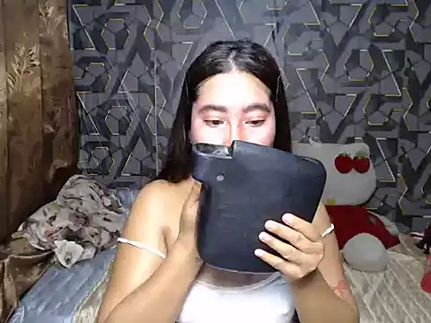 ur prettychelsie online show from May 2026 10:24:02 AM