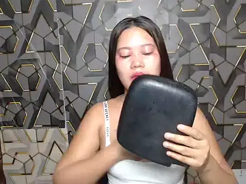 ur prettychelsie online show from June 2026 06:35:02 PM