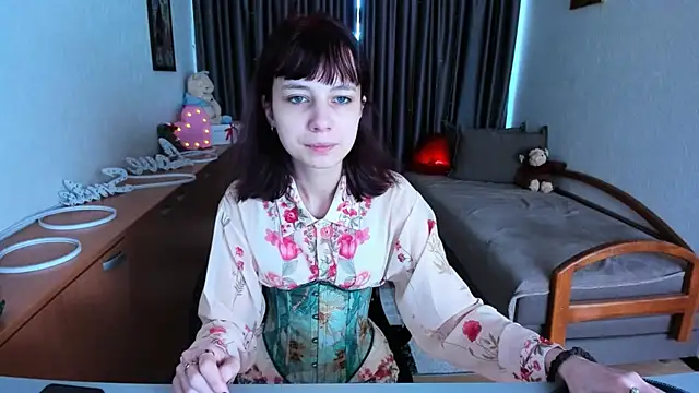 Snapshot of MiniLysii chatting on May 2026 05:35:02 AM MiniLysii online show from May 2026 05:35:02 AM