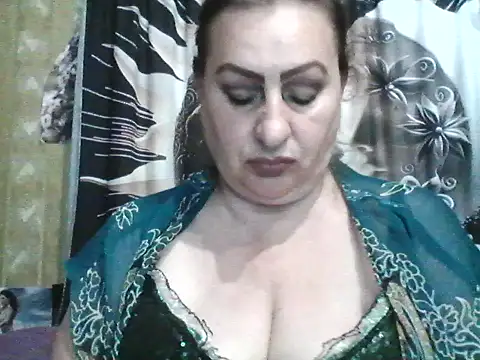 Snapshot of LoaqLovew chatting on June 2026 09:12:02 AM LoaqLovew online show from June 2026 09:12:02 AM