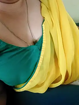 Snapshot of Call_Honey chatting on June 2026 06:04:02 AM Call Honey online show from June 2026 06:04:02 AM