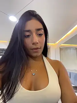 SaryJonex online show from May 2026 01:27:01 PM