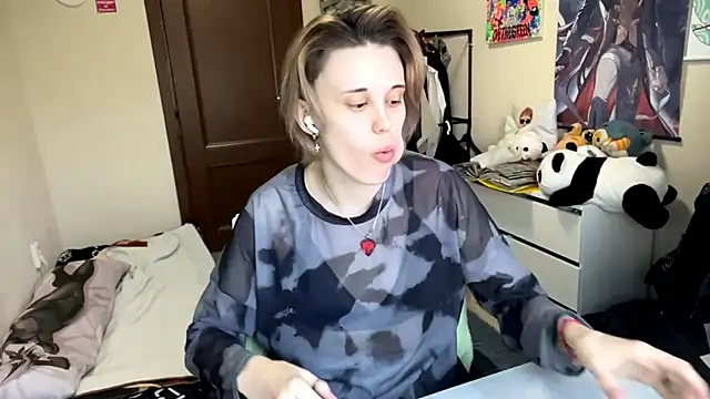 Queen moments  online show from April 2026 10:14:02 AM