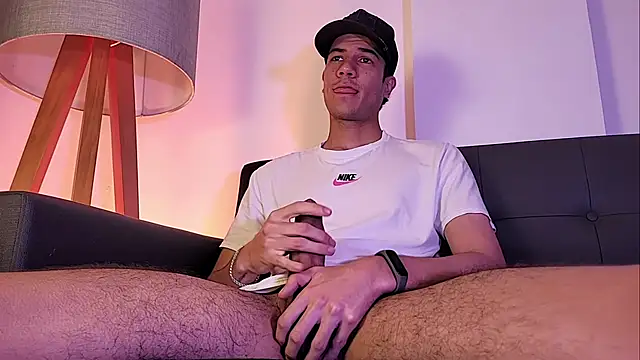 Snapshot of Derek_stud_ chatting on May 2026 03:14:02 AM Derek stud online show from May 2026 03:14:02 AM