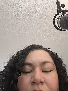 Snapshot of MissBronte chatting on July 2026 04:33:01 PM MissBronte online show from July 2026 04:33:01 PM