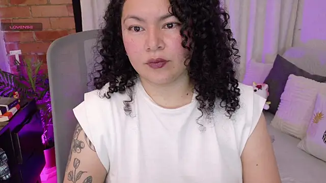 Snapshot of MissBronte chatting on July 2026 12:24:01 AM MissBronte online show from July 2026 12:24:01 AM