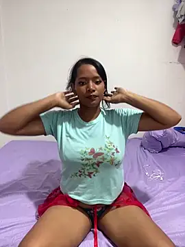 Snapshot of Stefany_03_ chatting on May 2026 09:53:01 PM Stefany 03 online show from May 2026 09:53:01 PM
