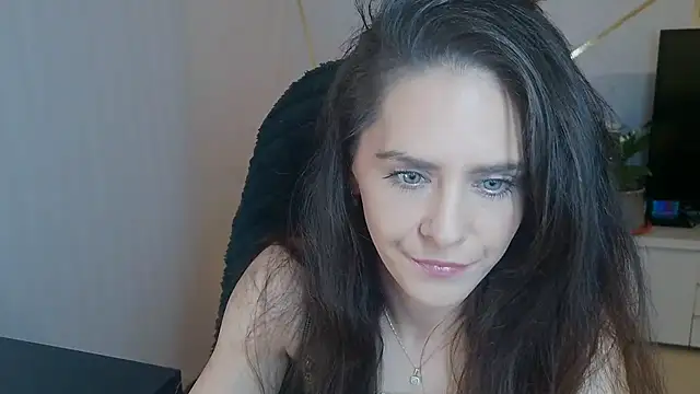 Snapshot of khalessi13 chatting on May 2026 10:25:02 PM khalessi13 online show from May 2026 10:25:02 PM