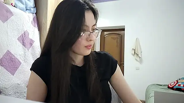 Snapshot of AshleyTropiano chatting on April 2026 05:30:01 PM AshleyTropiano online show from April 2026 05:30:01 PM