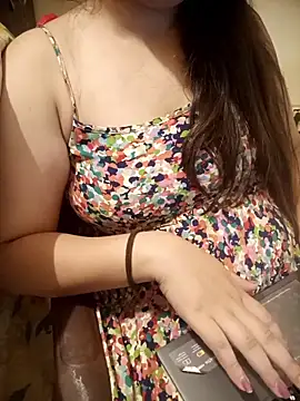 Aayaat   online show from June 2026 08:09:01 PM