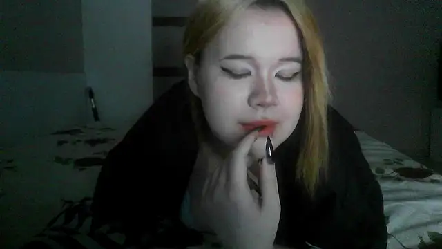 Amanda Mia  online show from June 2026 05:22:01 PM