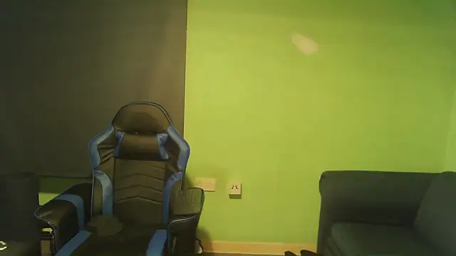 Snapshot of sexyass72 chatting on February 2026 03:40:01 AM sexyass72 online show from February 2026 03:40:01 AM