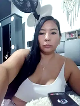Snapshot of Angelsashaa07 chatting on May 2026 10:52:02 PM Angelsashaa07 online show from May 2026 10:52:02 PM