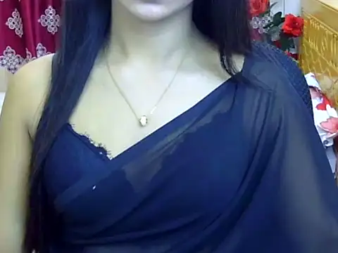 Snapshot of Alina_Nur chatting on July 2026 06:02:02 PM Alina Nur online show from July 2026 06:02:02 PM