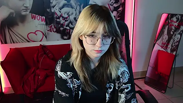 NyxCalderra online show from June 2026 07:03:02 PM