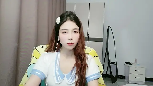 xiaoxiaohong030 online show from June 2026 11:26:02 AM