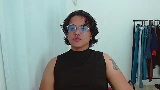 Snapshot of Diane_exotic chatting on June 2026 11:46:02 PM Diane exotic online show from June 2026 11:46:02 PM