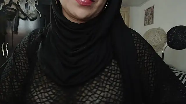 nadia  abaud online show from December 2024 08:24:01 AM