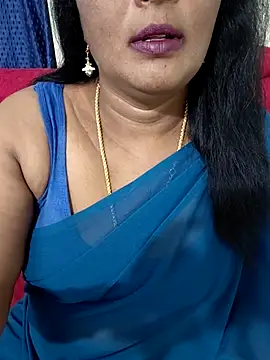 Snapshot of Sunitha-tamilponu chatting on June 2026 06:09:02 PM Sunitha-tamilponu online show from June 2026 06:09:02 PM