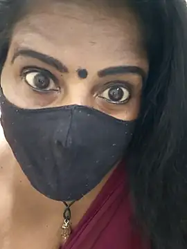Snapshot of Sunitha-tamilponu chatting on July 2026 09:01:02 AM Sunitha-tamilponu online show from July 2026 09:01:02 AM