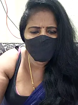 Snapshot of Sunitha-tamilponu chatting on July 2026 05:42:02 AM Sunitha-tamilponu online show from July 2026 05:42:02 AM