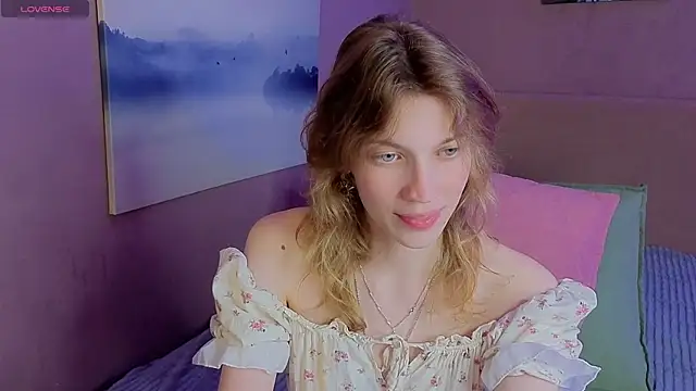 Snapshot of Emily_Cartex chatting on June 2026 06:12:01 AM Emily Cartex online show from June 2026 06:12:01 AM