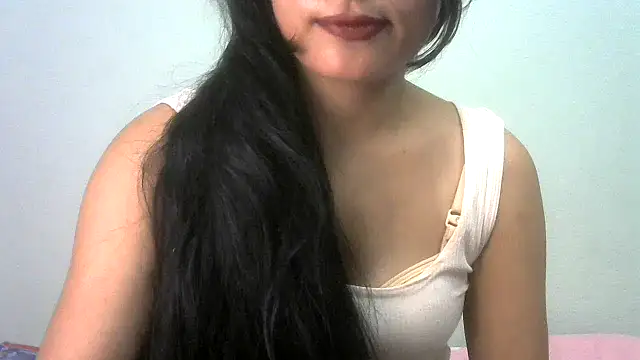 Snapshot of sharmeeli_sima chatting on August 2026 06:49:01 AM sharmeeli sima online show from August 2026 06:49:01 AM