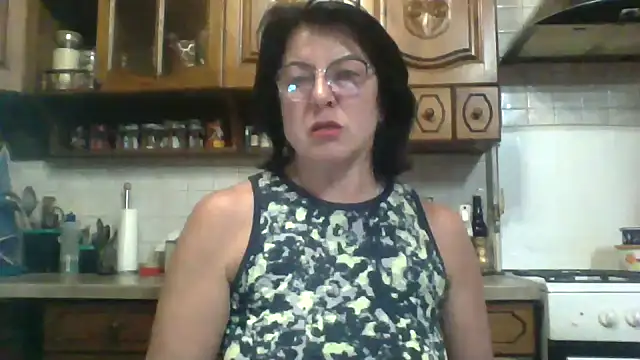 Snapshot of Fiona06 chatting on May 2026 05:30:02 PM Fiona06 online show from May 2026 05:30:02 PM