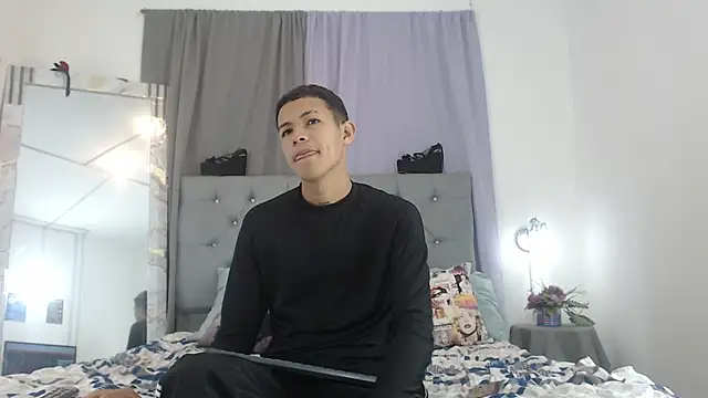 PhillipCox online show from June 2026 12:18:02 PM