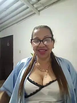 Snapshot of Ladymilf12 chatting on May 2026 01:24:01 AM Ladymilf12 online show from May 2026 01:24:01 AM